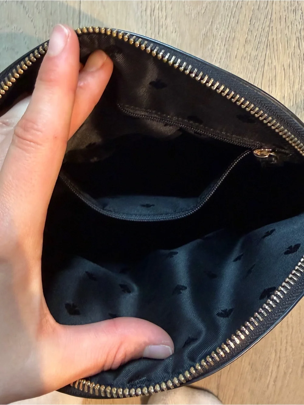 Kate Spade scalloped crossbody purse